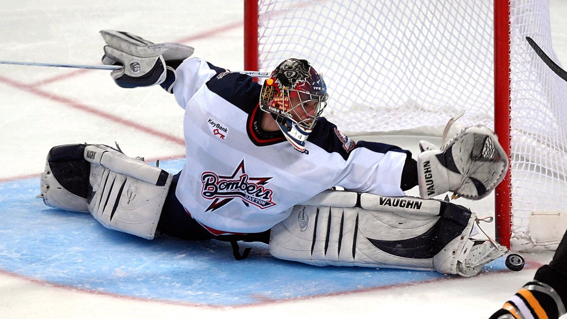 欧冠决赛：曼城门将关键扑救入选赛季十大扑救之首